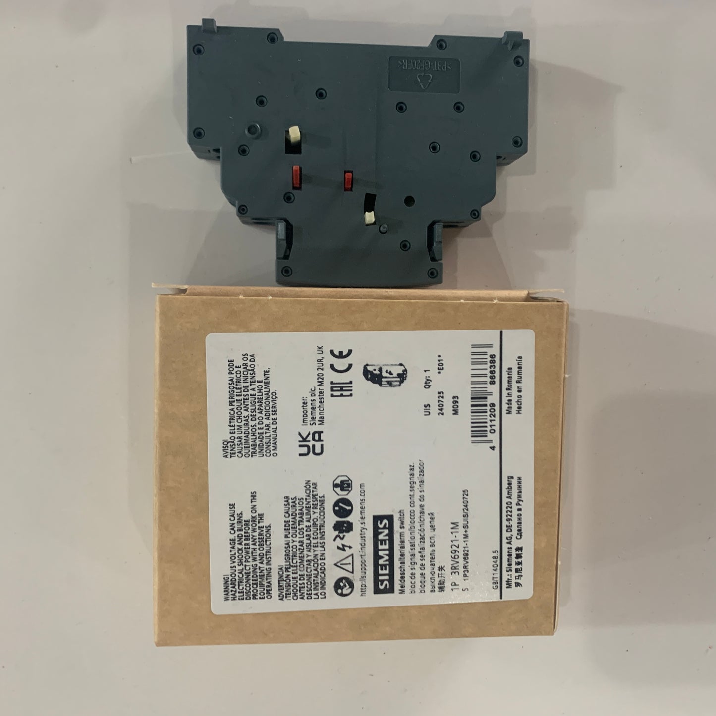 siemens3RV6921-1MThe signal switch of 3RV6 is used for 3RV6 circuit breaker with threaded connection size S00, S0