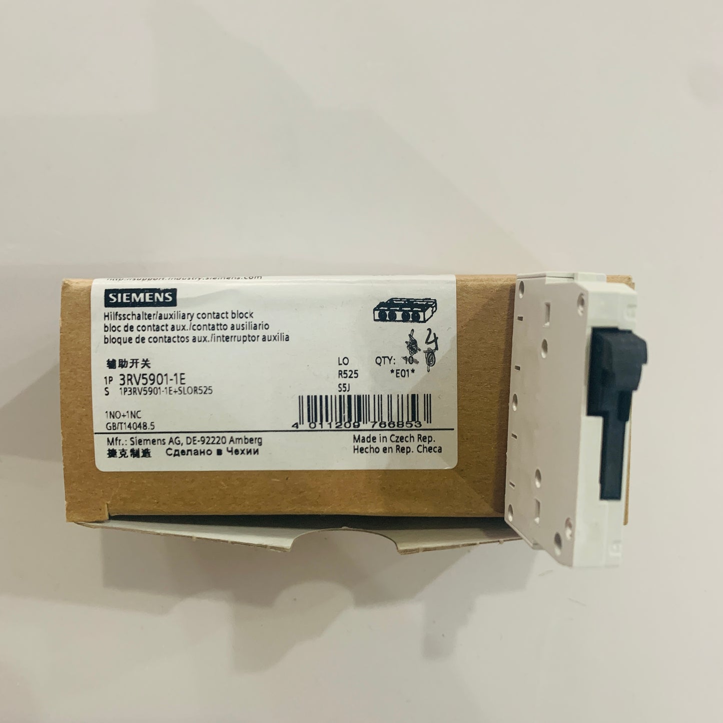 siemens3RV5901-1EAuxiliary switch, lateral dimensions S2, S3 for circuit breaker 1 NO+1 NC
