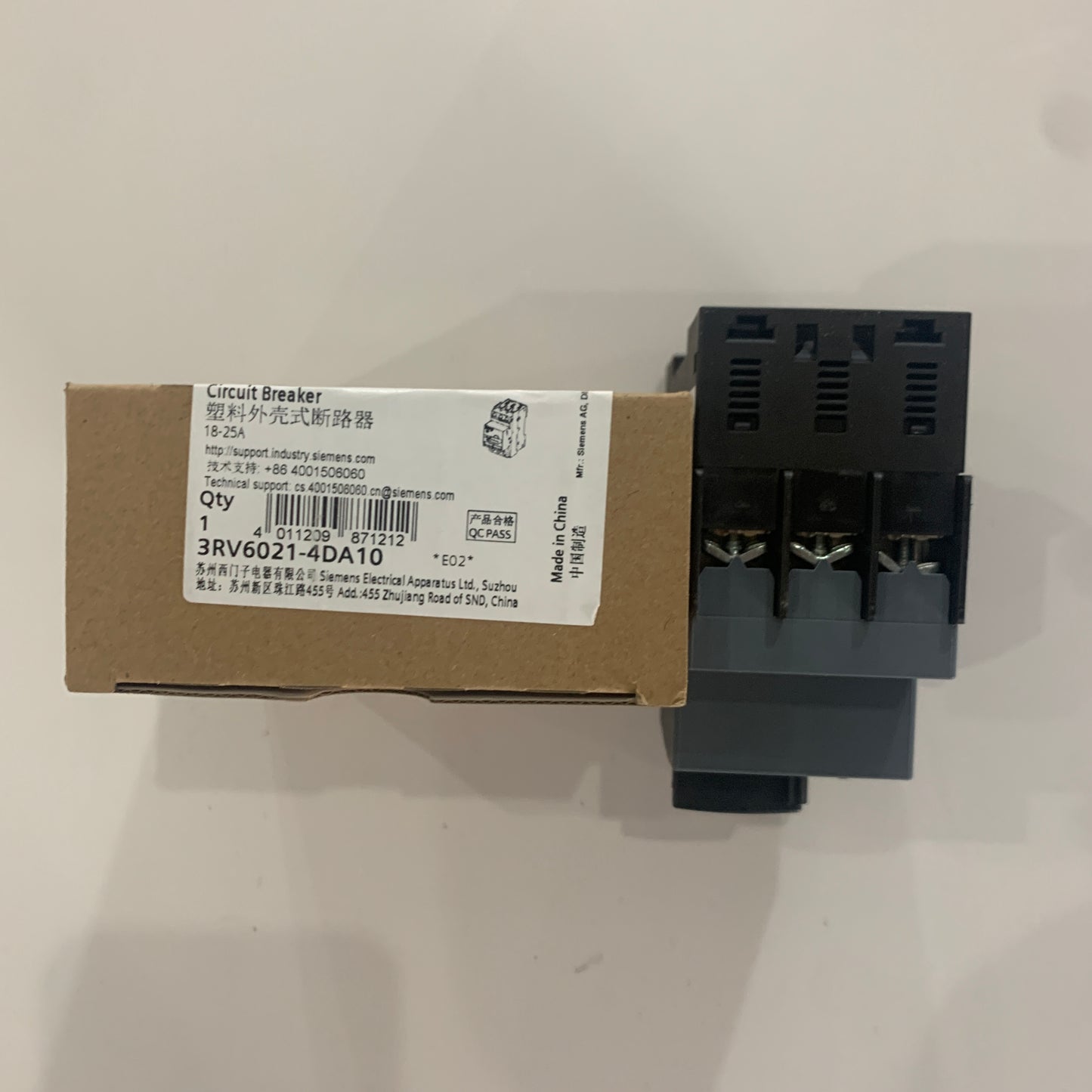 siemens 3RV6021-4DA10Circuit breaker 25 A, trip breaker 2025 A, N release 325 A, used for motor protection, grade 10, threaded connection, standard switch capacity,