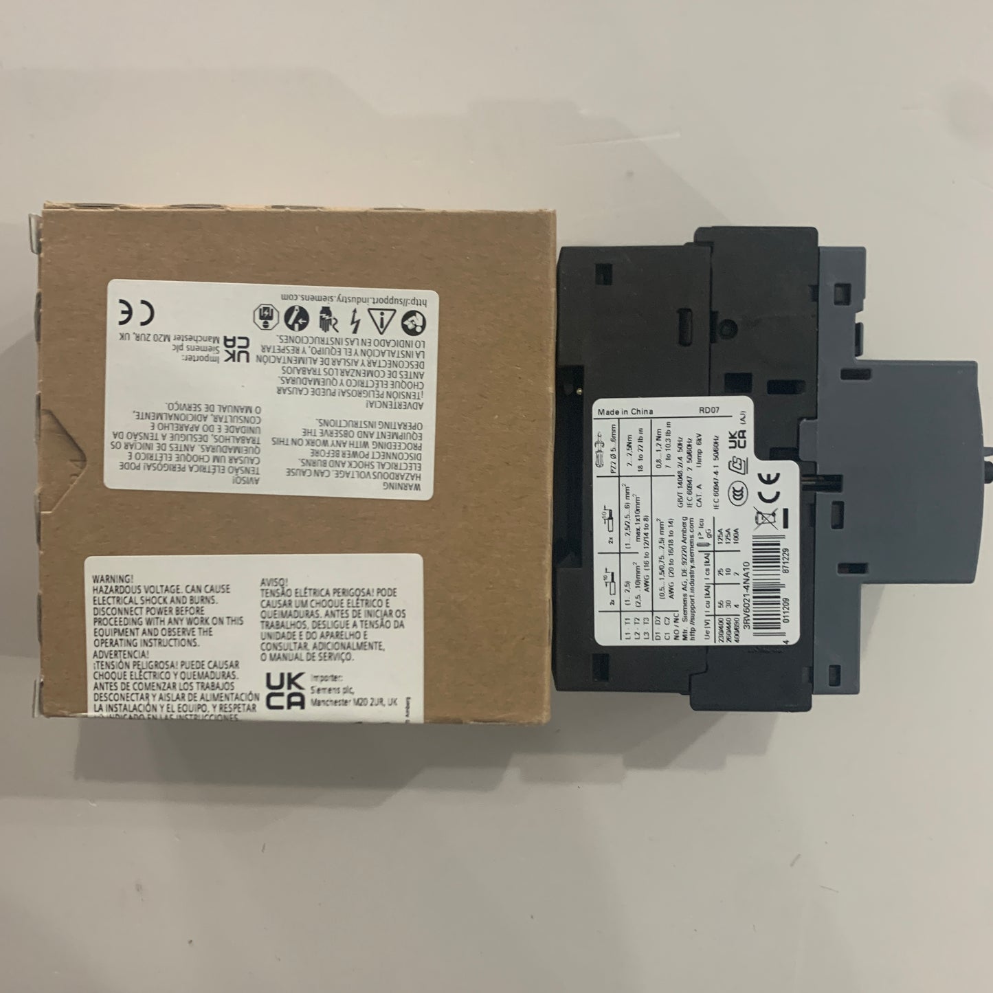 Siemens3RV6021-4NA10Circuit breaker 28 A, release 23 28 A, N release 364 A, used for motor protection, grade 10, threaded connection, standard switch capacity