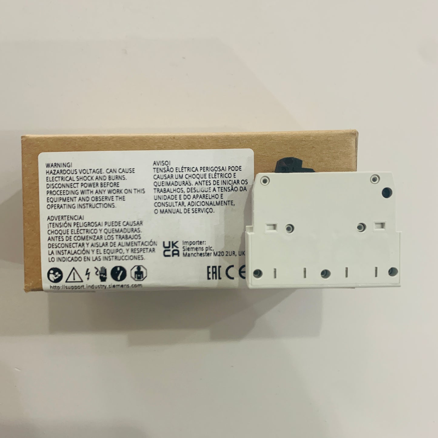 siemens3RV5901-1EAuxiliary switch, lateral dimensions S2, S3 for circuit breaker 1 NO+1 NC